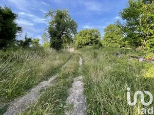 Terrain à bâtir à Mauperthuis (77120)