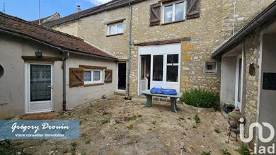 Maison de village à Puiseaux (45390)