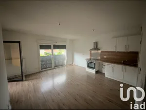 Apartment at Villenave-d'Ornon (33140)