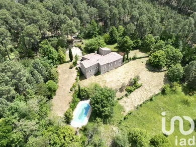 House at Ailhon (07200)