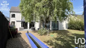 Maison d'architecte à Saint-Jean-de-la-Ruelle (45140)