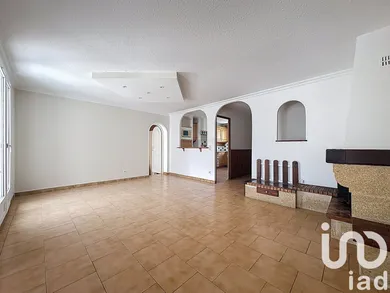 Traditional house at Corneilhan (34490) — 2/13