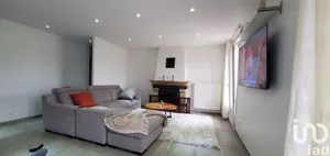 Townhouse in Meyzieu (69330)