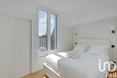 Apartment in Paris (75007)