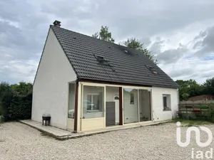 House at Villeneuve-sur-Yonne (89500)