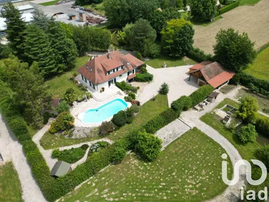 Domain at Mervans (71310)