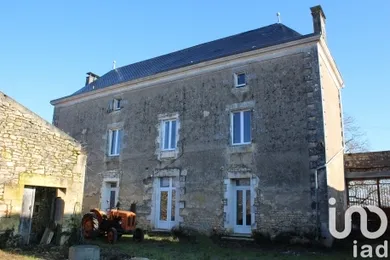 Maison à Agris (16110)