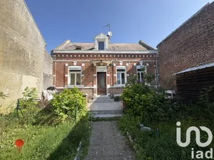 Maison à Villers-Bretonneux (80800)