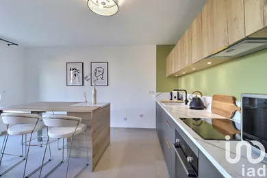Apartment in Aix-en-Provence (13100)