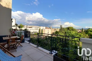 Apartment in Aix-en-Provence (13100)