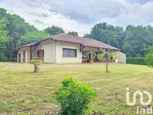 House at Mazerolles (40090)