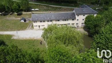Building in Sentein (09800)