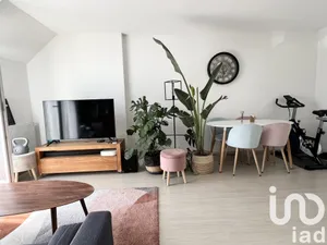 Apartment at Persan (95340)
