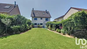 Pavillon à Chanteloup-en-Brie (77600)