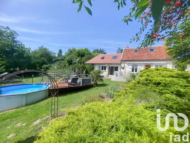 House at Neuilly-Saint-Front (02470)