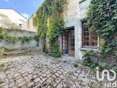 Townhouse at Châteauneuf-sur-Charente (16120)