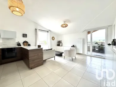 Appartement à Saint-Cyr-sur-Mer (83270)