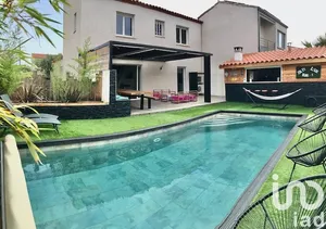 House at Claira (66530)