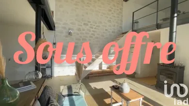 Architectural house at Roussillon (84220)