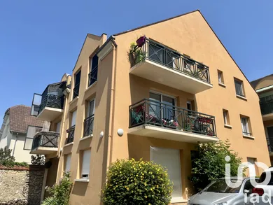 Duplex at Le Perray-en-Yvelines (78610)