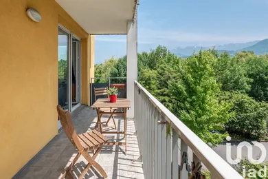 Apartment at Grenoble (38100)