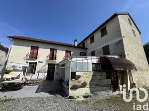 Building at Pardies-Piétat (64800)