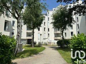 Apartment at Montigny-le-Bretonneux (78180)