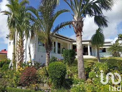 Maison à Sainte-Marie (97438)