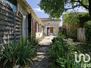 Maison de village à saint-vivien (24230)