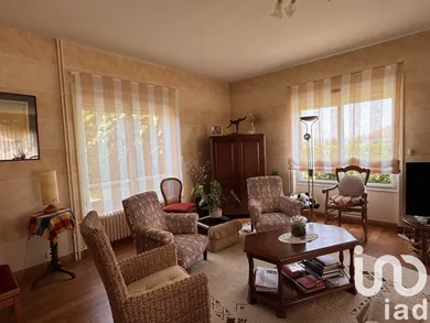 Townhouse in La Châtaigneraie (85120)