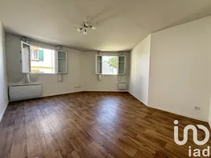Apartment at Montigny-le-Bretonneux (78180)