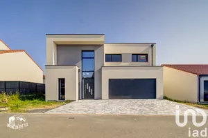 Architectural house at Féy (57420)