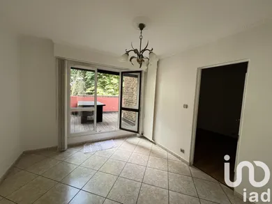 Appartement à Villiers-le-Bel (95400) — 10/11