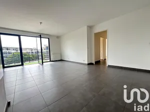 Apartment in Nanterre (92000)