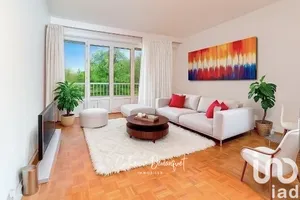 Apartment at Verneuil-sur-Seine (78480)