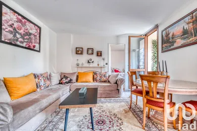 Apartment at Brunoy (91800)