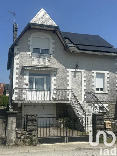 Maison à Saint-Priest-de-Gimel (19800)