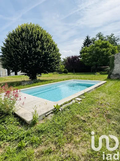 Mansion at Brizambourg (17770)