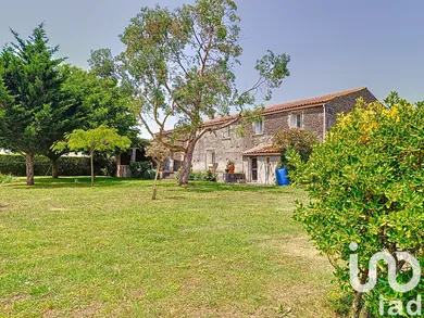 Maison à Genouillé (17430)