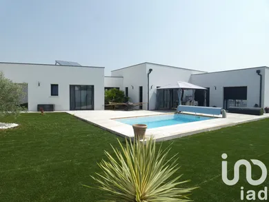 Detached house at Magné (79460)