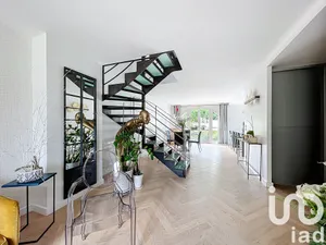 Duplex à Rueil-Malmaison (92500)