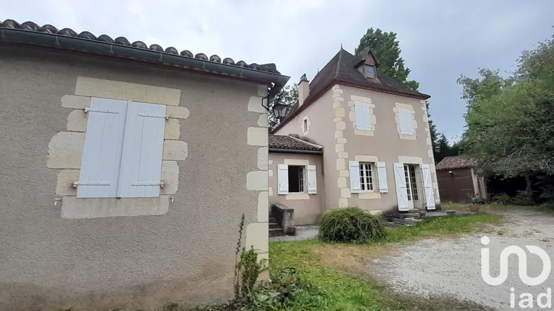 Maison 9 pièces 206 m² · à Pradines · 206 m² · 292 000 €