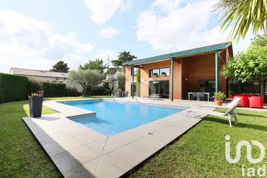 Architectural house at Toulouse (31300)