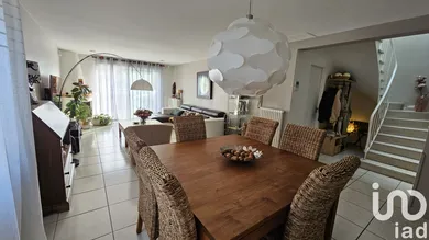 House at Cenon (33150)