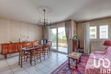 Apartment at Grenoble (38100)