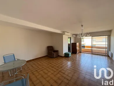 Apartment in Six-Fours-les-Plages (83140)