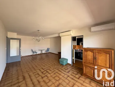 Apartment in Six-Fours-les-Plages (83140)