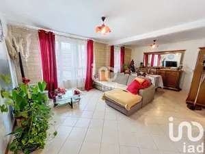 Apartment at Drancy (93700)