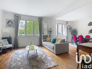 Apartment at La Garenne-Colombes (92250)