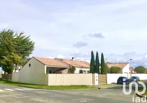 Traditional house at Marsilly (17137)